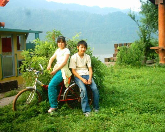 2006  (106)